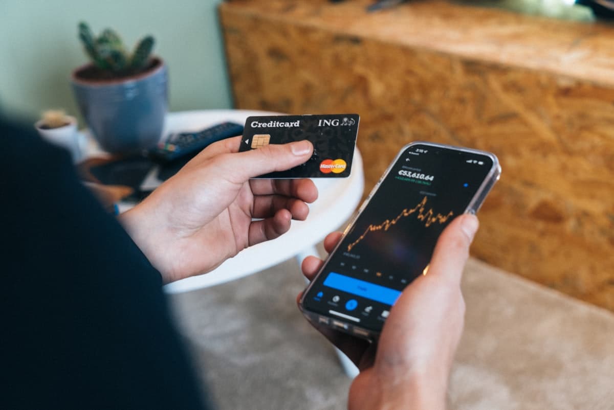 Best Credit Building App 2026: BON Credit vs Self vs Chime